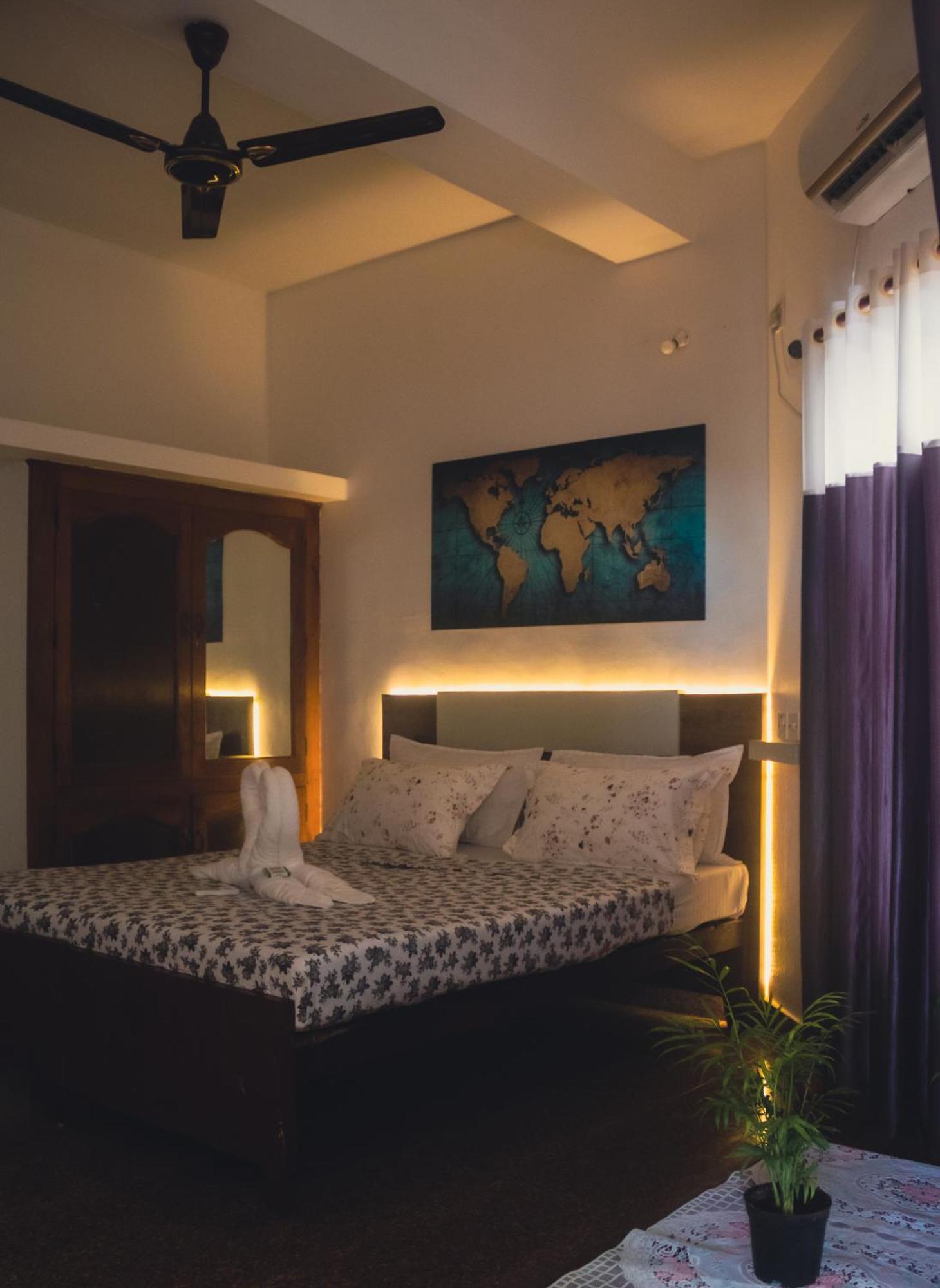 Hotel Surf N Sea Thiruvananthapuram Pokoj fotografie